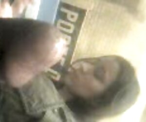 Ngón tay lon jav trong Âm đạo