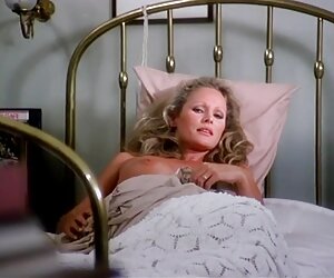 Cha sẵn sàng phim sex tập thể vietsub để phá vỡ các cô gái, không có vợ xung quanh.