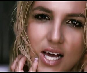 Cô là một người da phím sex nhanh đen