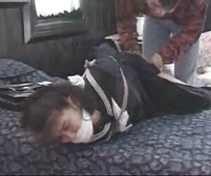 Cực sex full k che khoái trong một bể bơi