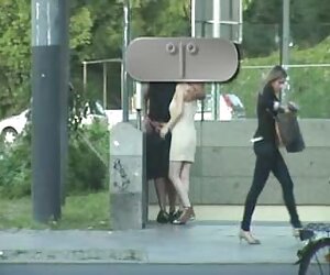 Cô gái xes vl trên bụng