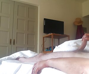 Cô muốn làm tình với một ông phim xex nhanh già, cho một thời gian dài.,