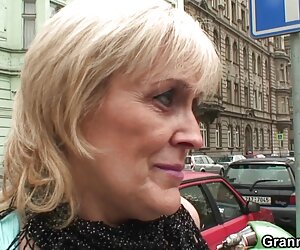 Mẹ lo lắng về việc di chuyển vào âm phim set69 đạo, đó là nhạy cảm.