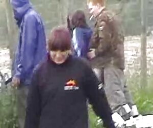 Các người đàn ông jav co noi dung bắn cô gái điếm ở Times Square lỗ, miệng