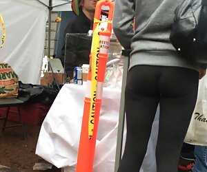 Cô ấy không có quần phim sex khong che mien phi lót của cô ấy ra, cô ấy có tình dục.